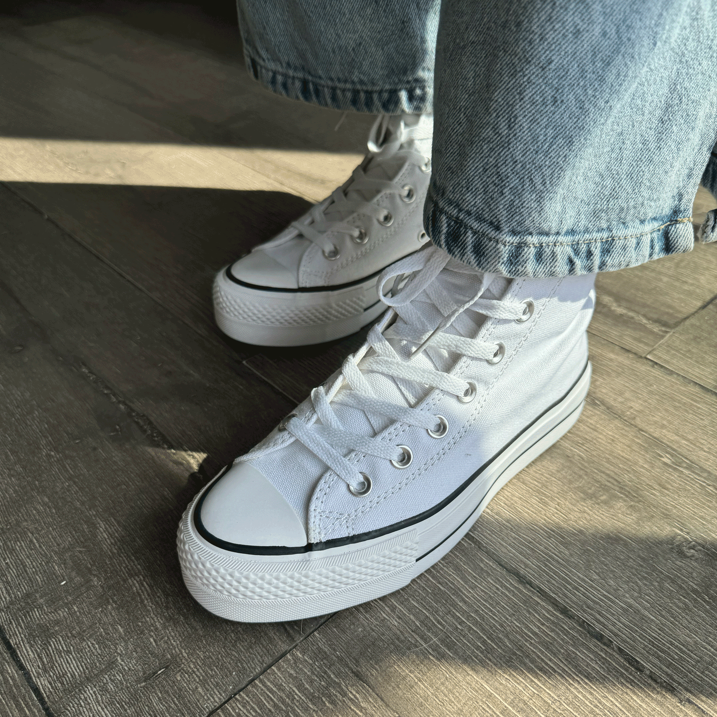 CONVERSE