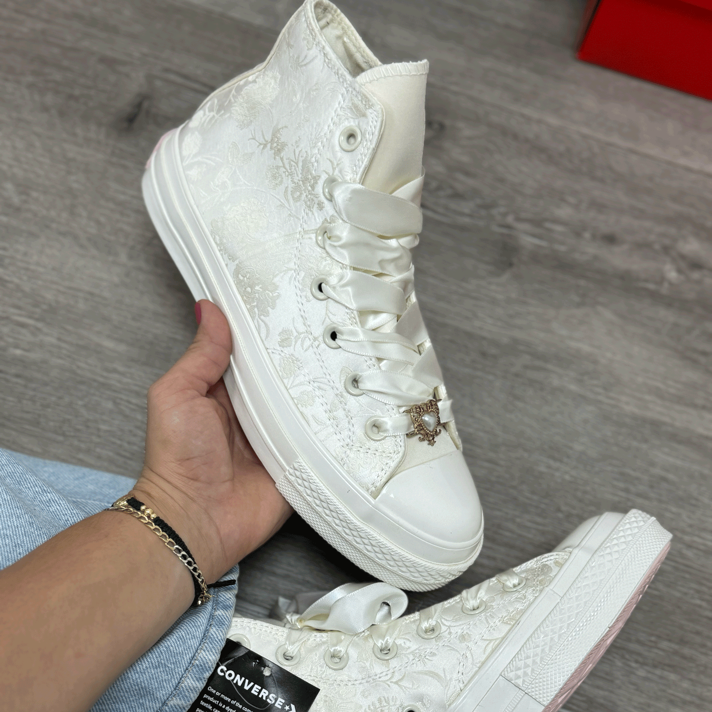 CONVERSE