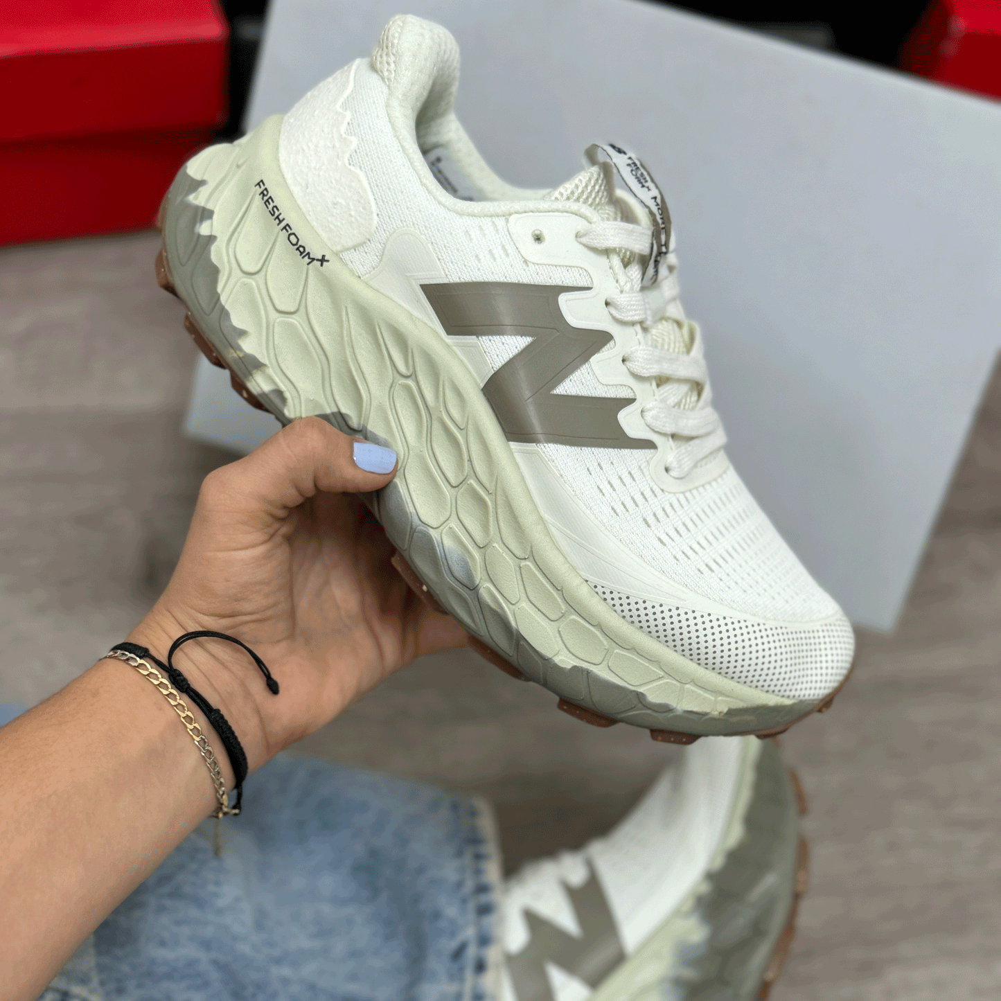 NEW BALANCE