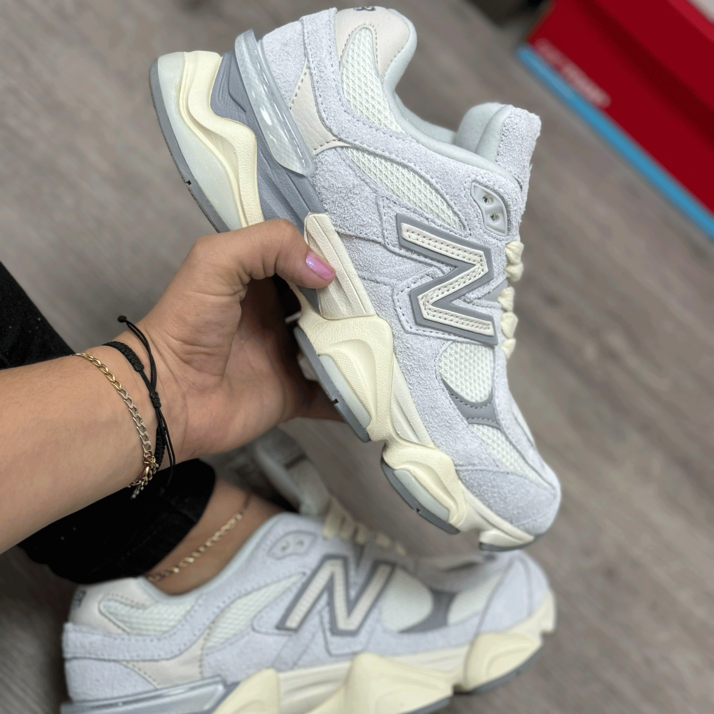 NEW BALANCE